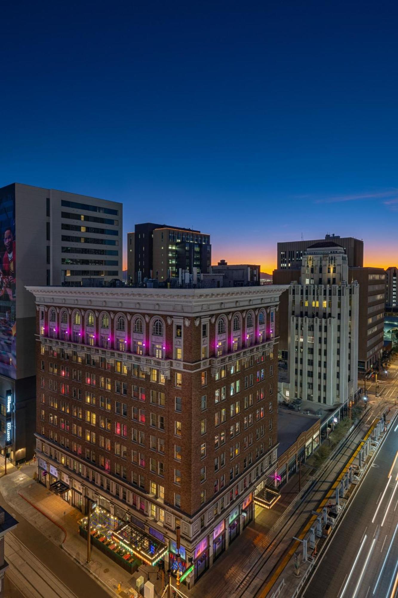 Moxy Phoenix Downtown Extérieur photo